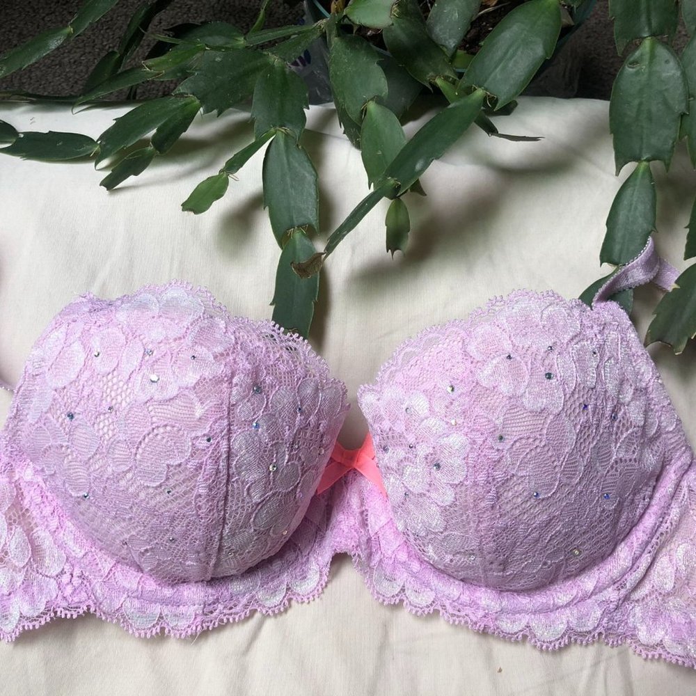NWT Victoria's Secret bra 32a